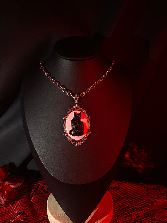 „Moranas Faith“ Kitty Necklace
